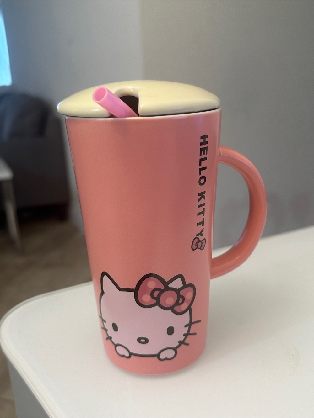 Hello Kitty ceramic mug